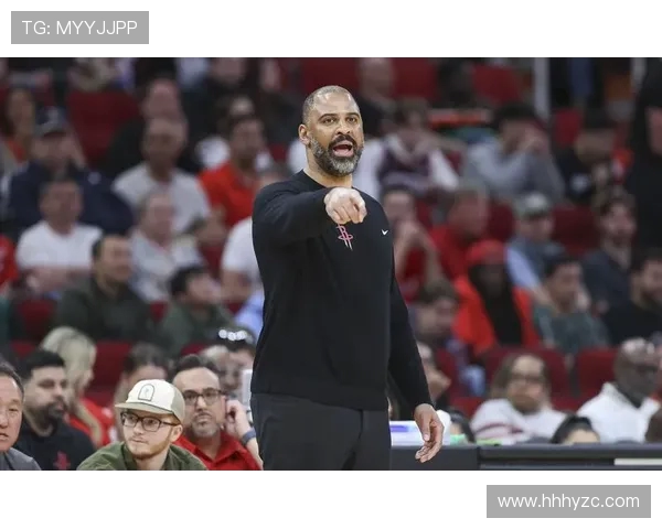 纽约尼克斯迎接新赛季挑战 聚焦球队阵容与未来发展规划