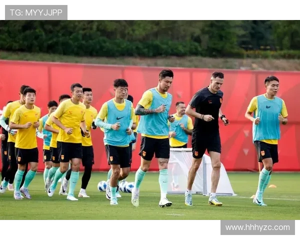 探寻世界顶级足球运动员成长历程与技战术风格特点深度解析全面展示