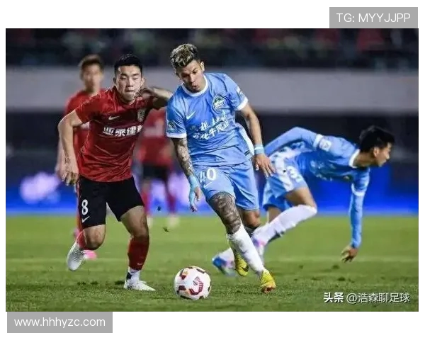 河南队迎战强敌展现实力 赛场角逐激烈升级 球员们拼搏精神引热议