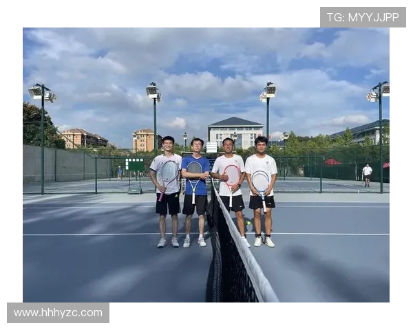 上海网球队团队协作的独特优势与其他球队的对比分析