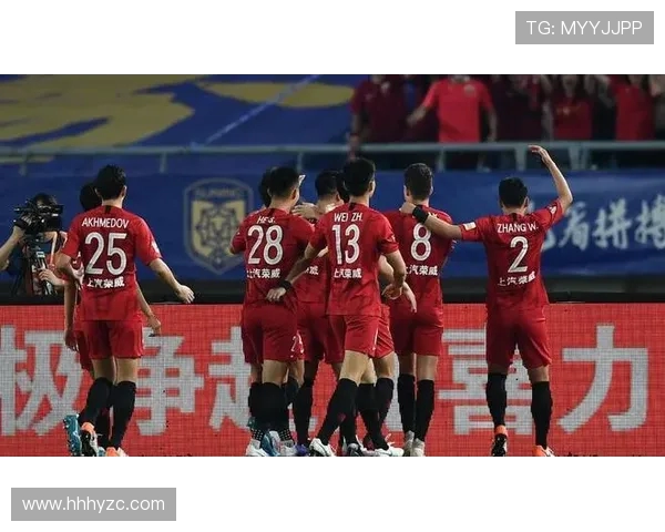 中超焦点战苏宁迎战鲁能双方争夺季后赛名额激烈对决即将上演