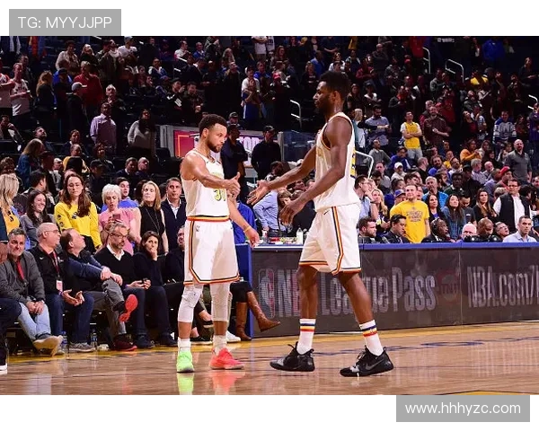 勇士与猛龙激战正酣6月8日决战NBA总决赛巅峰对决 勇士与猛龙激战正酣6月8日决战NBA总决赛巅峰对决