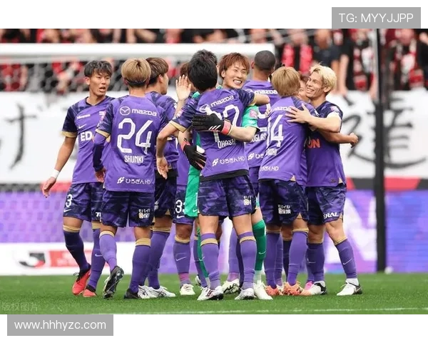 广岛三箭对决黑胜利争夺赛季巅峰荣耀的激烈较量